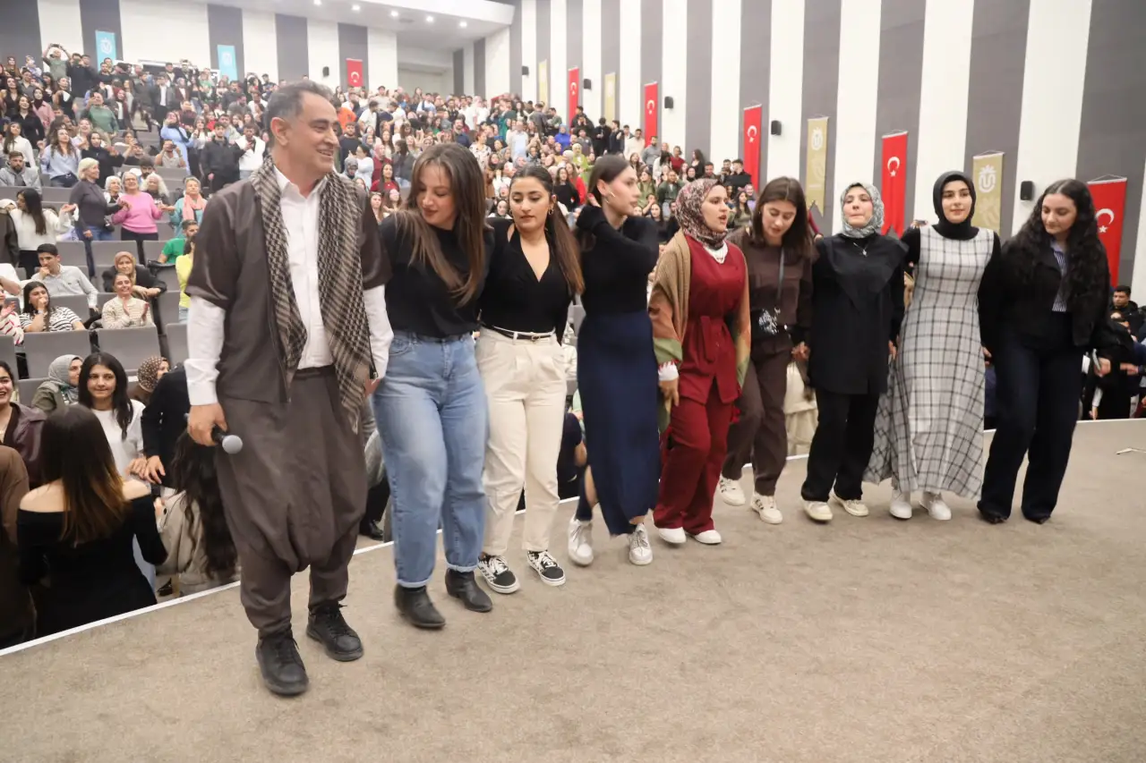 Munzur&rsquo;da Urfa R&uuml;zgarı: Şanlıurfa&rsquo;nın Ahengi Gen&ccedil;lik Enerjisiyle Buluştu!