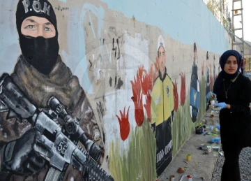 Muş'ta Köy Okullarının Duvarları Sanatla Renklendi