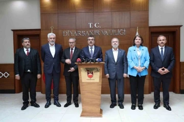 Millî Eğitim Bakanı Yusuf Tekin, Diyarbakır'da Eğitim Değerlendirmesi Yaptı