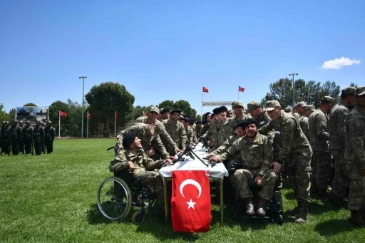  95 Özel Genç Bir Günlüğüne Mehmetçik Oldu: Tören Duygu Dolu Anlara Sahne Oldu