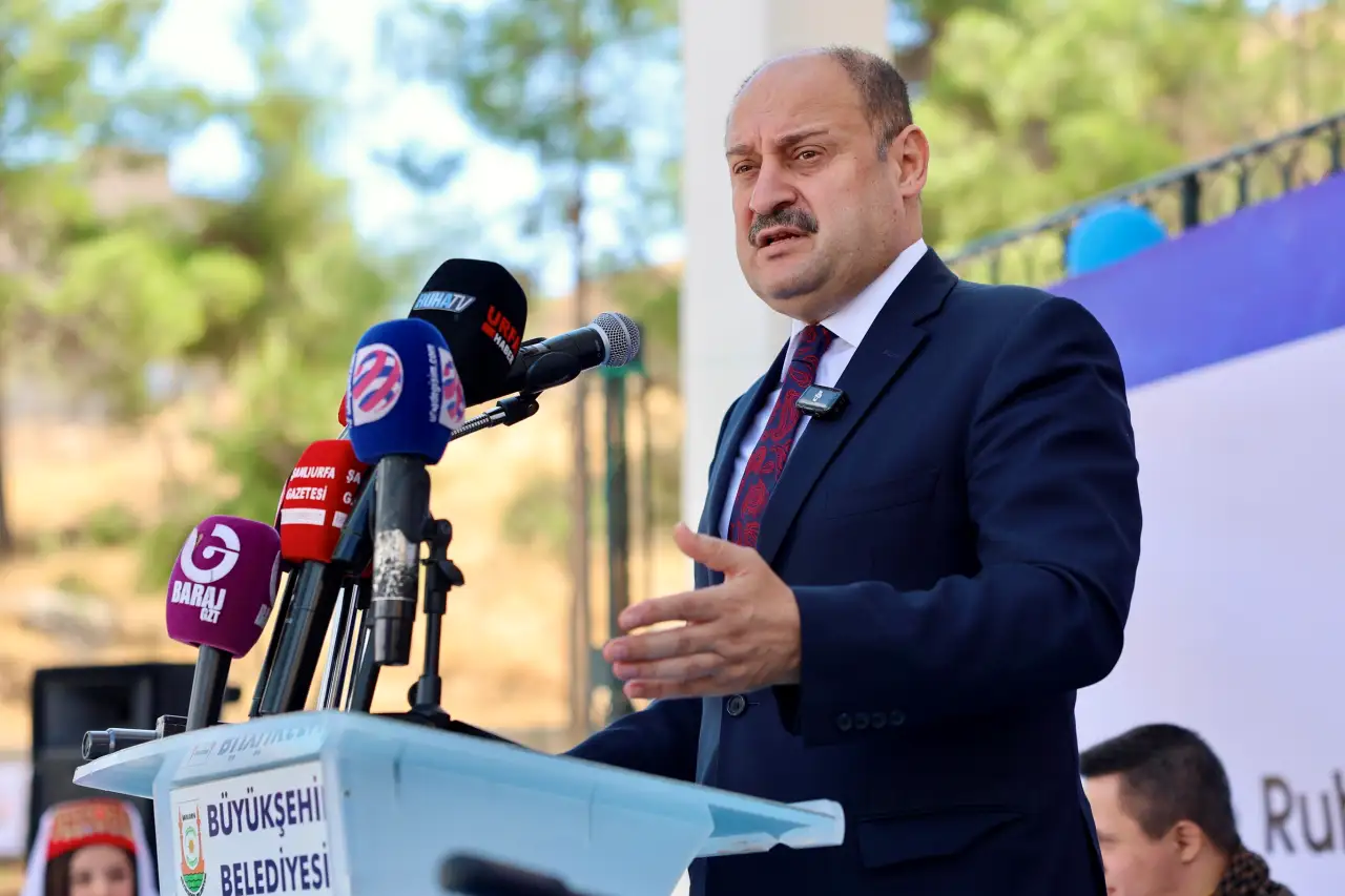 G&uuml;lpınar&rsquo;dan Belediye Personel Alımları İ&ccedil;in&nbsp; &ldquo;Amca, Dayı İşlerini Unutun&rdquo;