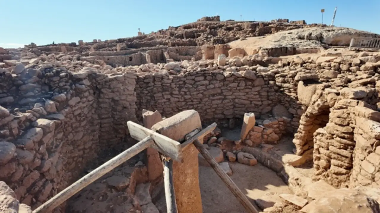 KARAHANTEPE’DE ZİYARETÇİ AKINI SÜRÜYOR