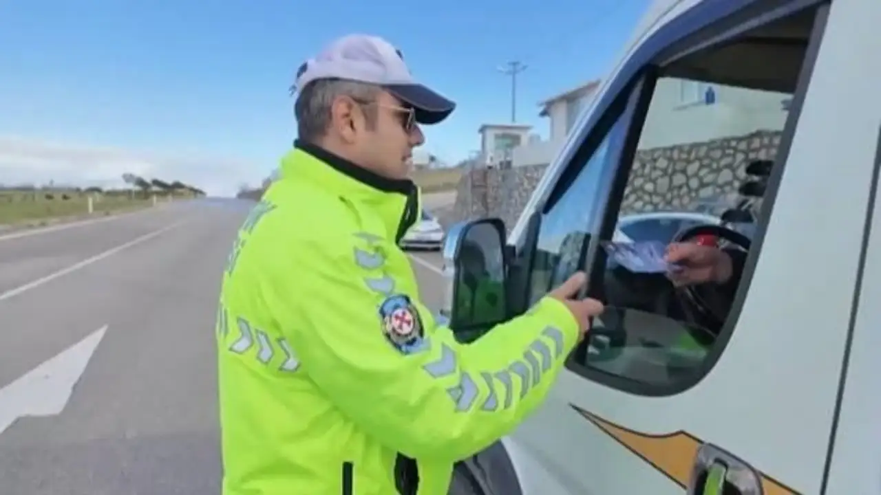 Aday S&uuml;r&uuml;c&uuml;ler İ&ccedil;in Yeni D&ouml;nem!&nbsp; Bazı Trafik İhlallerinde Ehliyet Kalıcı Olarak İptal Edilebilecek