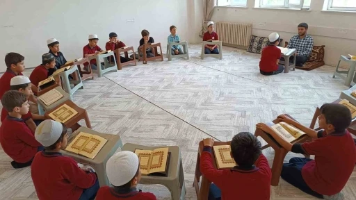  Örnek Eğitim Modeli: Öğrenciler Hem Hafızlık Hem Akademik Başarıyla Geleceğe Yürüyor