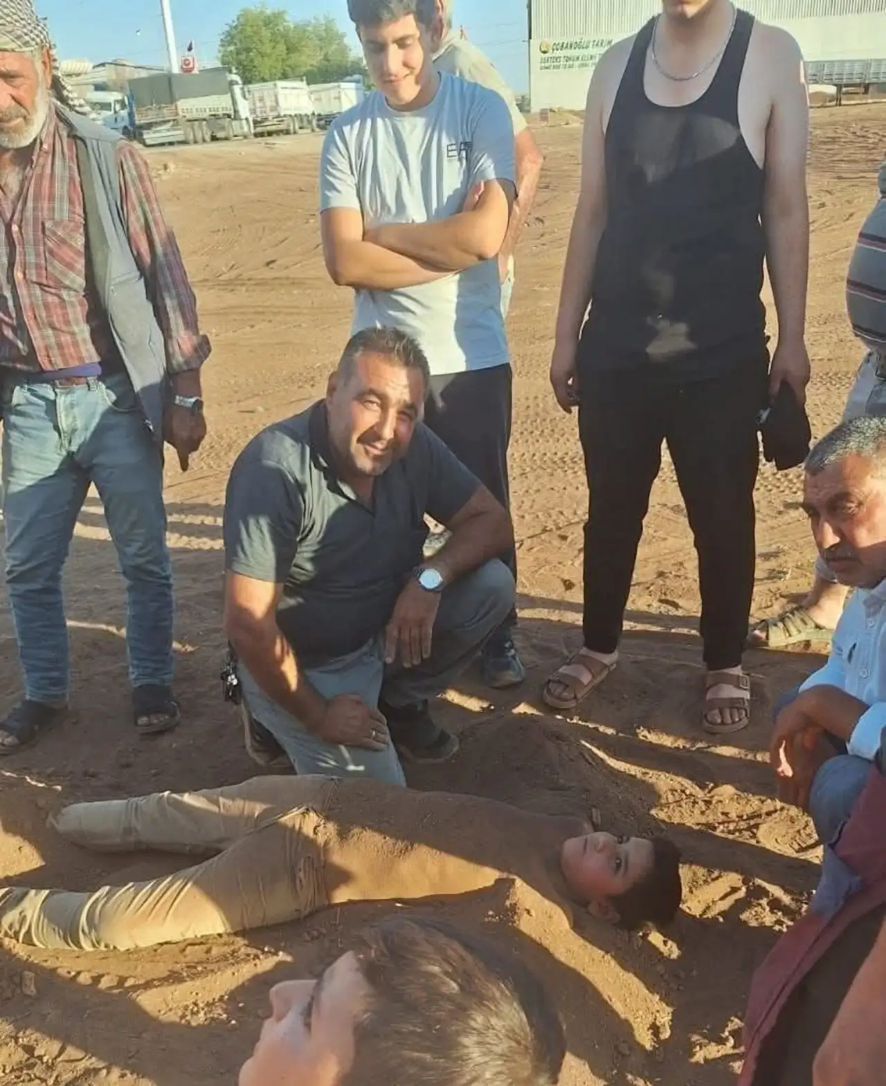Yürekleri Isıtan Müdahale; Buğday Pazarı Esnafı Bir Canı Kurtardı