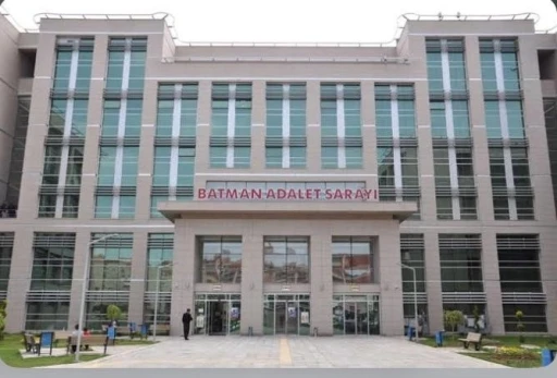  Okulda Sarsıcı Olay: Öğretmen Hakkında İstismar Suçlamasıyla Tutuklama