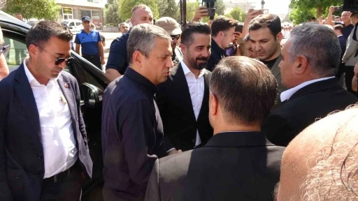 Özgür Özel’den Ev Hapsindeki Abdurrahman Tutdere’ye Destek Ziyareti