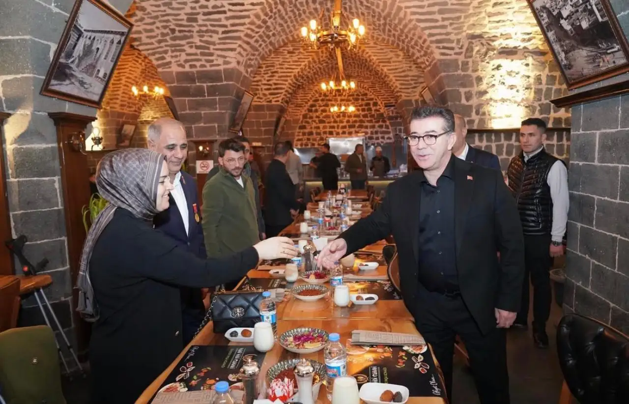 Ramazan'da Vefa Sofrası Siverek&rsquo;te Kuruldu