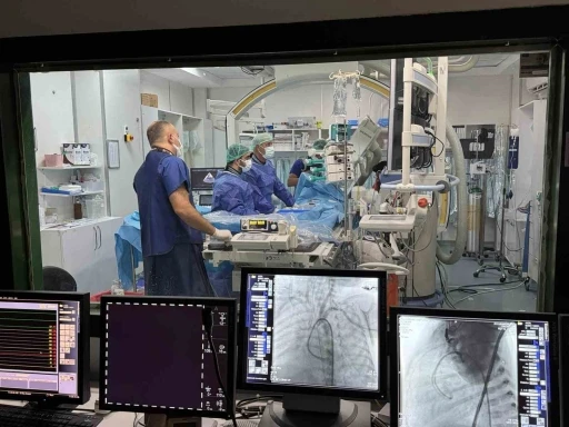 Ronya Bebek Cerrahi Müdahaleye Gerek Kalmadan Başarıyla Tedavi Edildi