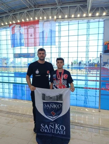SANKO Okulları Öğrencisi Furkan Nadir Yıldız, Yüzmede Türkiye Üçüncüsü Oldu