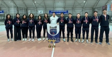 SANKO Okulları Tenis Takımları Zirveye Ulaştı