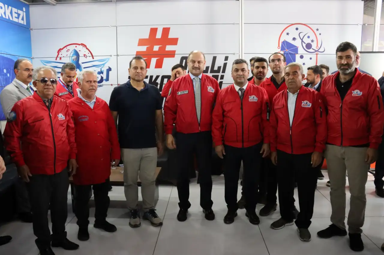 Şanlıurfa B&uuml;y&uuml;kşehir Belediyesi Bilim Merkezi Standı TEKNOFEST&rsquo;in İlgi Odağı Oldu