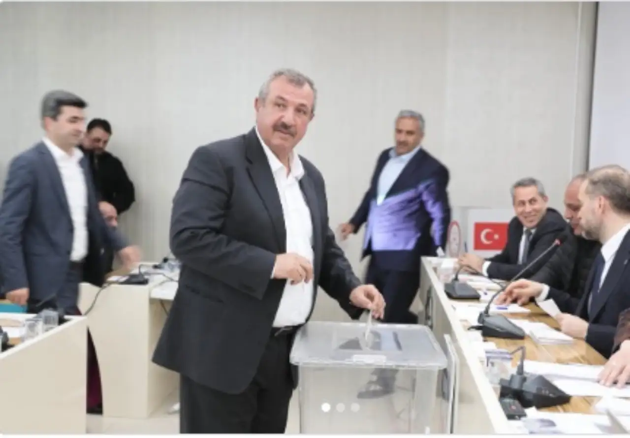Şanlıurfa B&uuml;y&uuml;kşehir Meclisi&rsquo;nde Yeni D&ouml;nem