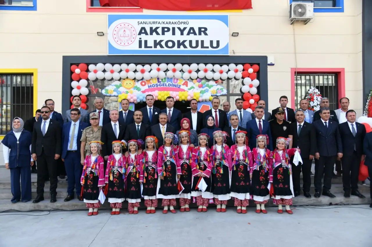 Şanlıurfa&rsquo;da 2026-2027 Eğitim Yılı Başladı: İlk Ders Zili Akpıyar İlkokulu&rsquo;nda &Ccedil;aldı