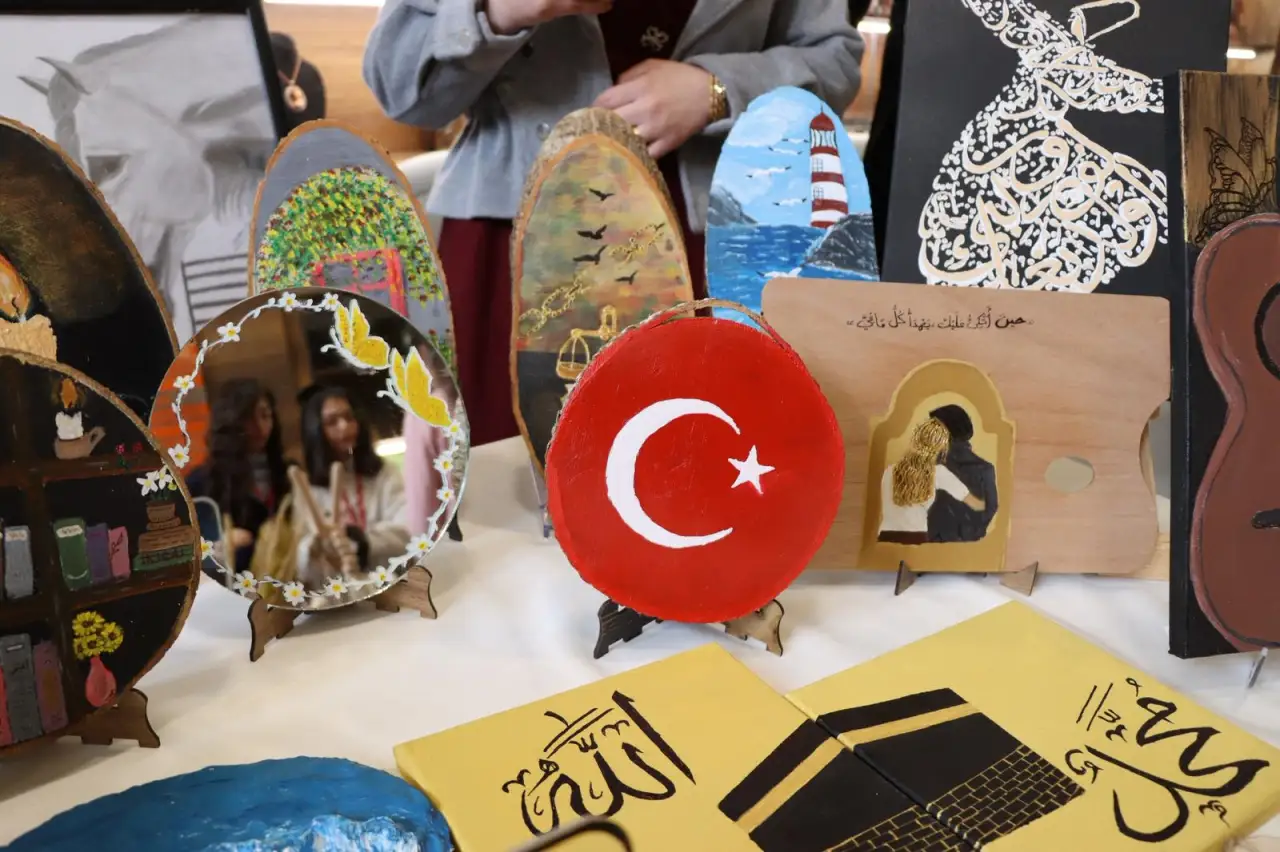 Şanlıurfa&rsquo;da Altın Parmaklar Yarışıyor: 40 Kadın Girişimci Emeğini Ekonomiye D&ouml;n&uuml;şt&uuml;r&uuml;yor!