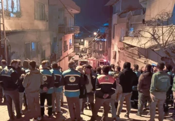 Şanlıurfa'da Çöken Metruk Yapıda Bir Kişi Hayatını Kaybetti: Kurtarma Çalışmaları Devam Ediyor