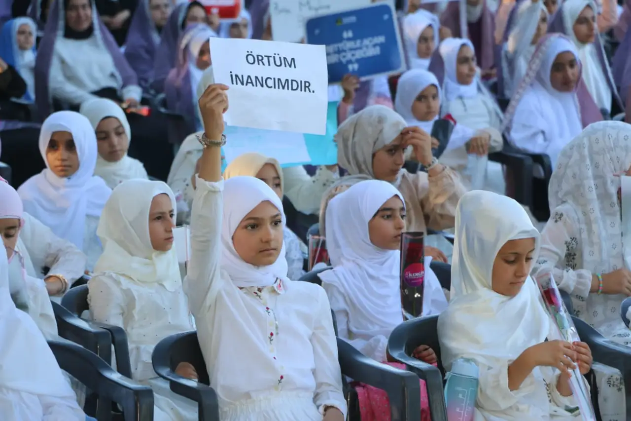Şanlıurfa&rsquo;da Duygu Dolu Tesett&uuml;r Programı