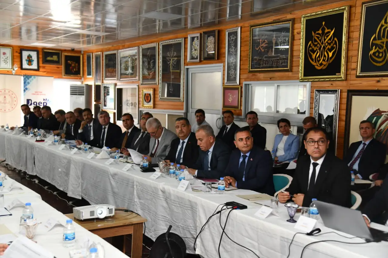 Şanlıurfa&rsquo;da Eğitimin Yeni Yol Haritası Belirleniyor