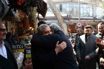 Şanlıurfa'da Esnaf Buluşmasında Şiir ve Türküyle Seçim Coşkusu