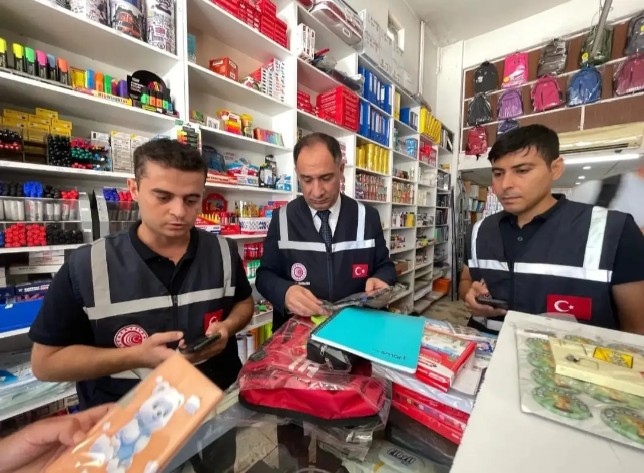 Şanlıurfa&rsquo;da Okul &Ouml;ncesi Kırtasiye Denetimi: 16 Bin &Uuml;r&uuml;n Mercek Altına Alındı