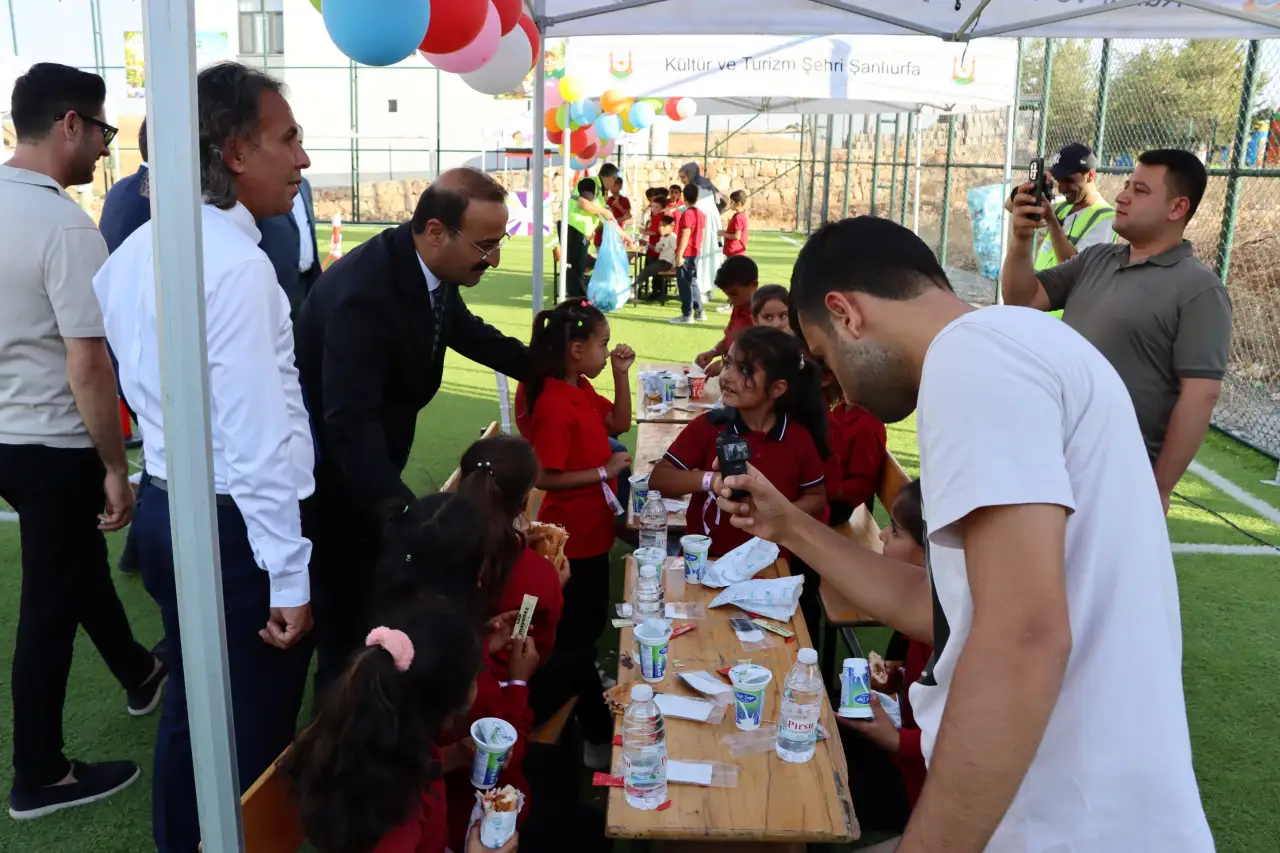 Şanlıurfa&rsquo;da Onway &Ccedil;ocuk Şenliği: 500 &Ouml;ğrenci ve 100 Yetim Aile Bir Araya Geldi