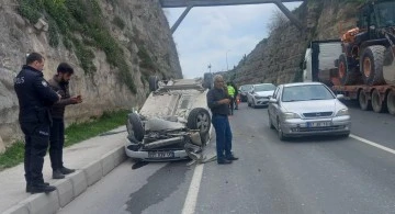 Şanlıurfa'da Trafik Kazası: Otomobil Devrildi, Sürücü Yaralandı