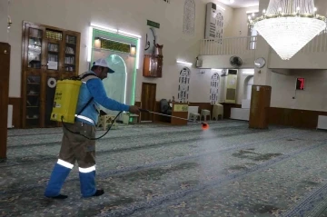 Şanlıurfa'daki Camiler Gül Suyuyla Bayrama Hazırlanıyor
