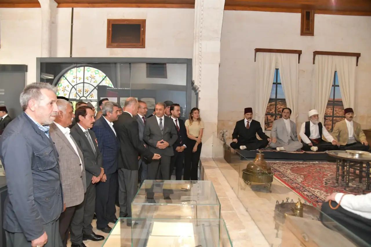 Şanlıurfa Kurtuluş M&uuml;zesi Kapılarını İlk Kez Şehit Aileleri ve Gazilere A&ccedil;tı