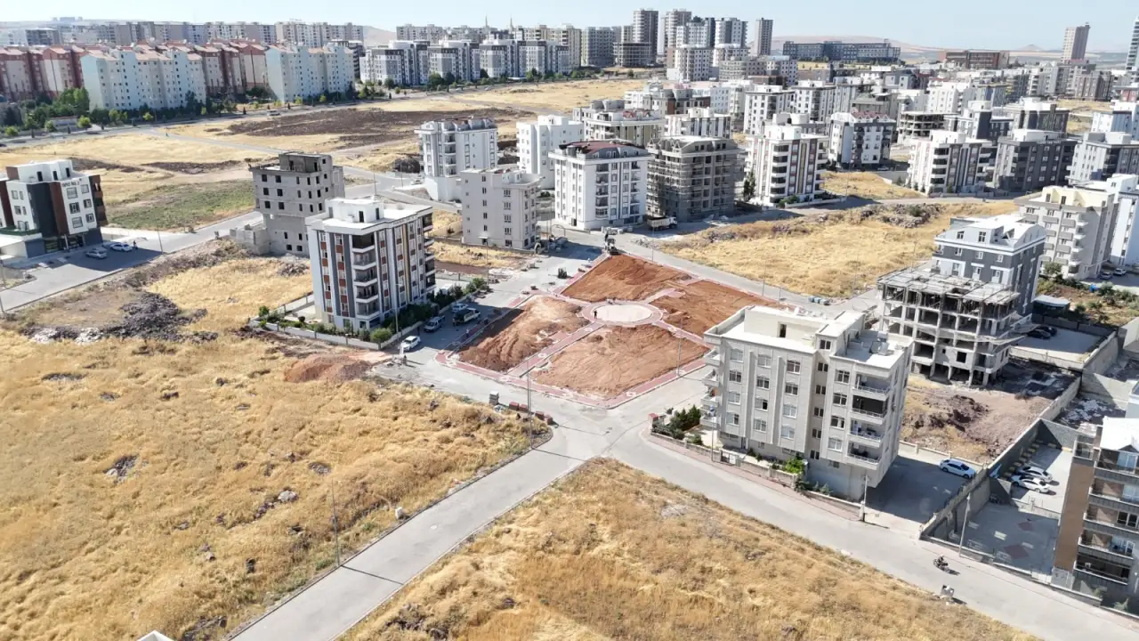 Şanlıurfa'nın O İl&ccedil;esinde Dev Yeşil Hamlesi