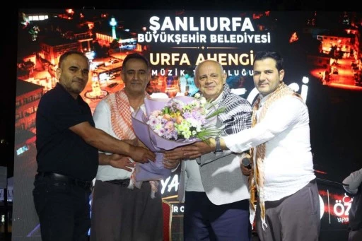 Şanlıurfa&rsquo;nın Sıra Gecesi Ezgileri Kayseri&rsquo;de Yankılandı: Binlerce Kişi Halayda Buluştu