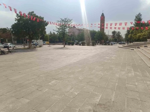 Siirt'te Kavurucu Sıcaklar Hayatı Durdurdu