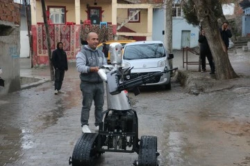 Siirt'ten Dünyaya Mesaj: Yerli ve Milli Yapay Zekalı Robot Asker