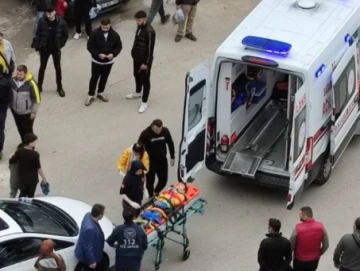 Sinop'ta Trafik Kazası: Yolun Karşısına Geçmeye Çalışan Çocuk Yaralandı