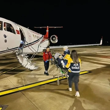 Şırnak'ta Akciğer Enfeksiyonu Geçiren 2 Yaşındaki Çocuk Ambulans Uçakla Ankara'ya Sevk Edildi