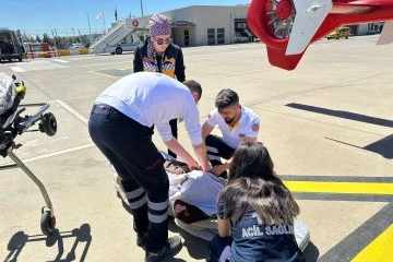 Şırnak'ta Ambulans Helikopter 91 Yaşındaki Hasta İçin Havalandı