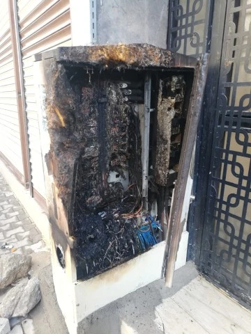 Şırnak'ta Kaçak Elektrik Hattı Yangına Sebep Oldu: 13 Aboneye Yasal İşlem