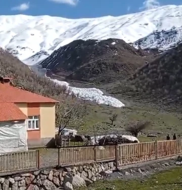 Şırnak'ta Sıcak Hava Kaynaklı Çığ Faciası