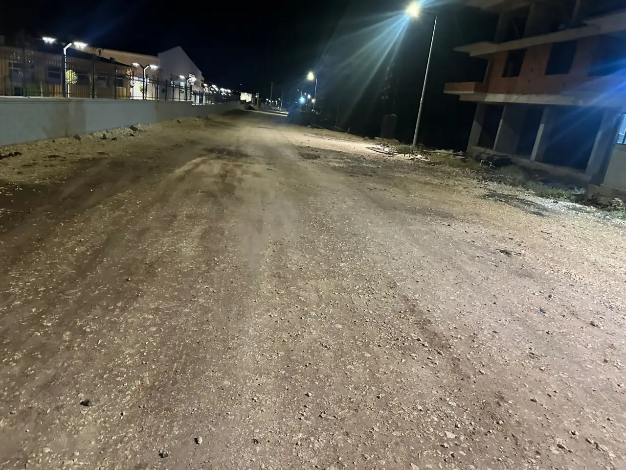 Siverek Bahçelievler'de Bir Yıldır Bitmeyen Yol Çilesi Devam Ediyor