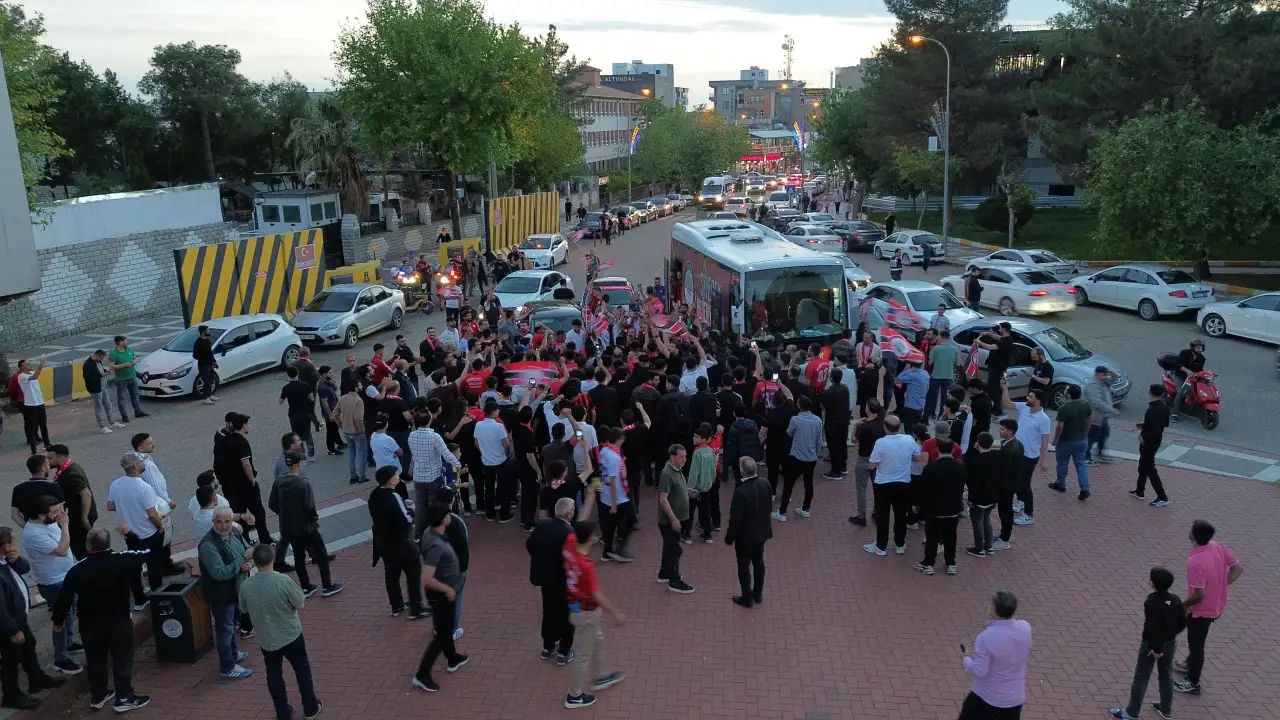 Siverek Belediyespor'un Tarihi Galibiyeti: Nefes Kesen Derbide Final Vizesi Geldi