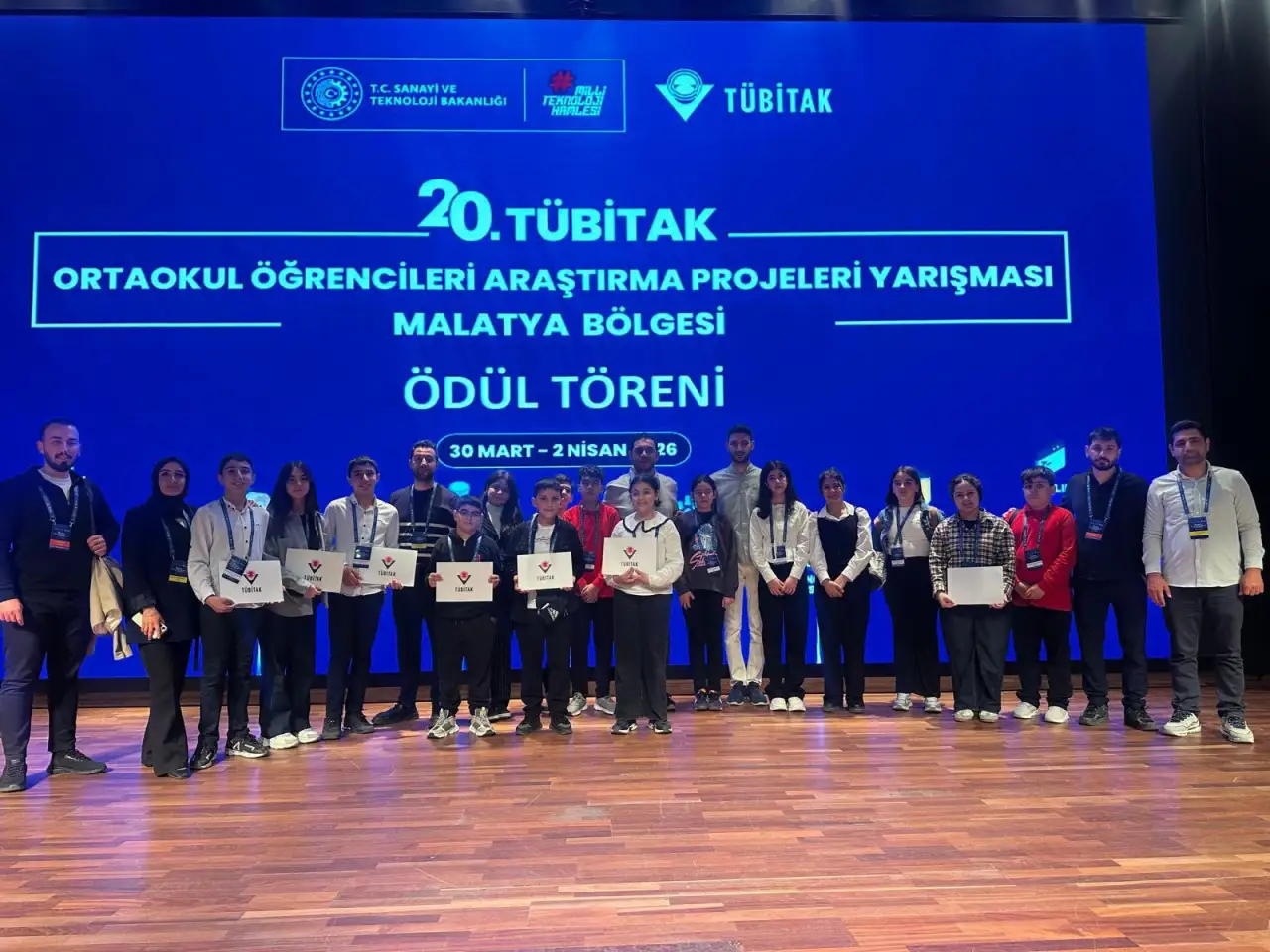 Siverek Bilim &Uuml;ss&uuml; Oldu: T&Uuml;BİTAK Yarışmalarında Tarihi Başarı ve Madalya Yağmuru!