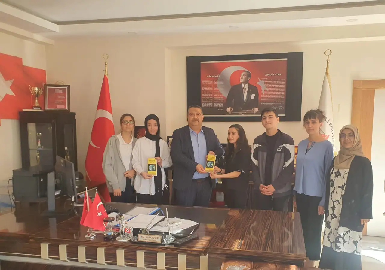 Siverek İlçe Milli Eğitim Müdürü Nuri Kapanoğlu'na Anlamlı Ziyaret