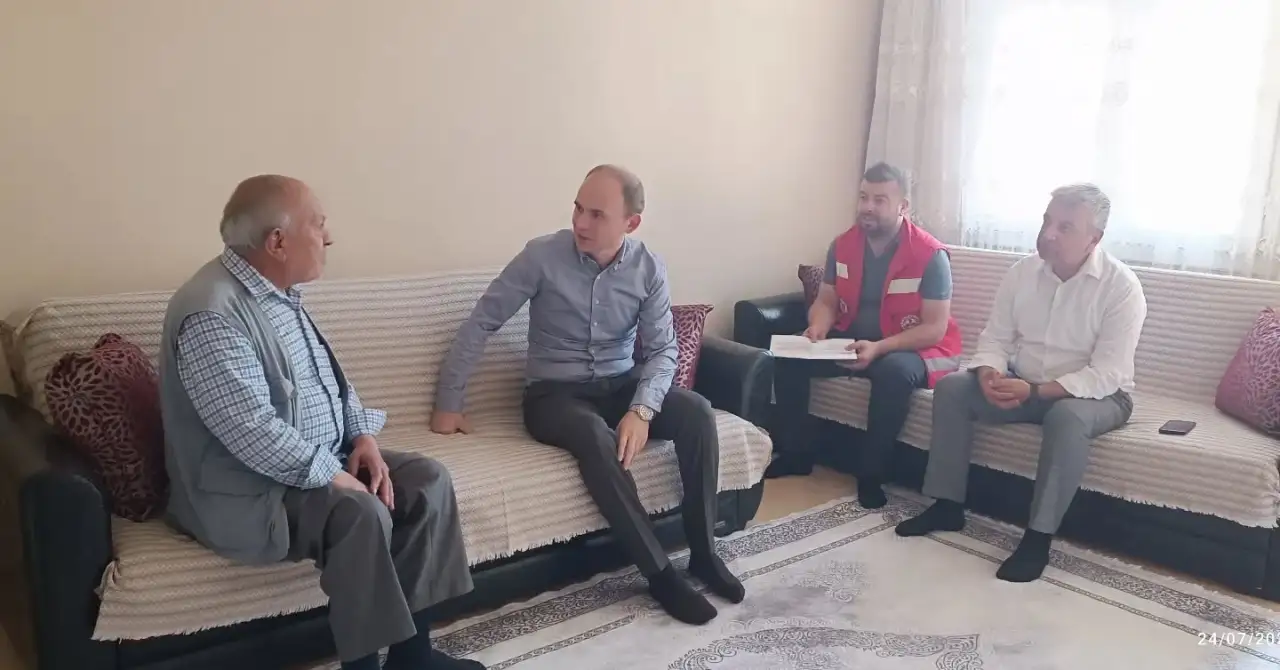 Siverek Kaymakamı Salih Sak&rsquo;tan Kıbrıs Gazisi ve Akgeyik Ailesine Anlamlı Ziyaret
