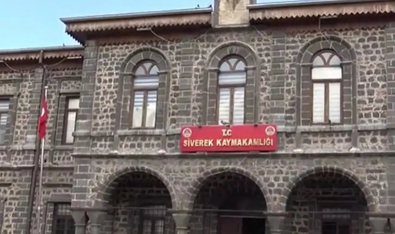 Siverek Kaymakamlığı'ndan Deprem Konutları İ&ccedil;in Kritik Duyuru: Hak Sahipleri İ&ccedil;in Son Viraj!