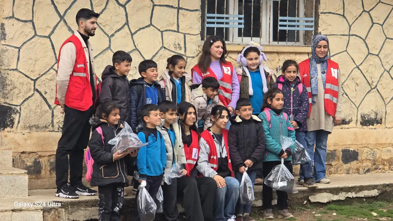 Siverek Kızılay&rsquo;dan Direkli İlkokulu&rsquo;na Renkli Dokunuş