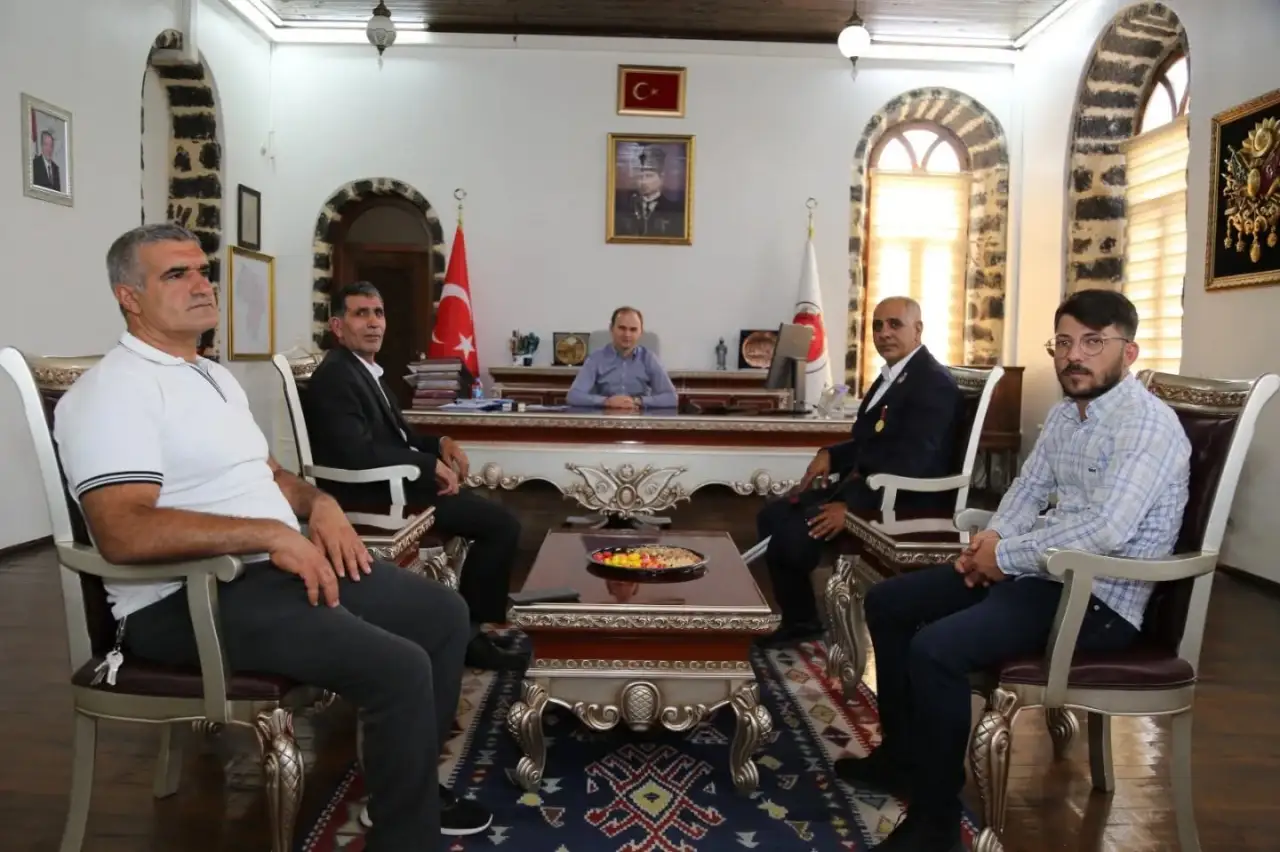 Siverek Şehit Aileleri ve Gazilerden Kaymakam Salih Sak’a Anlamlı Ziyaret
