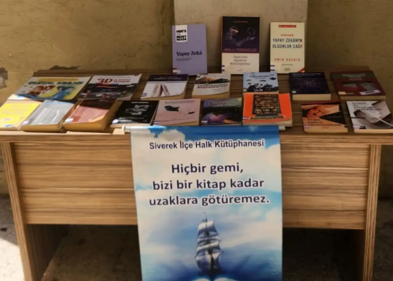 Siverek'te 60. Kütüphane Haftasında Kitap Sergisi