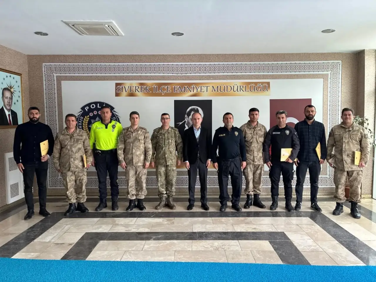 Siverek&rsquo;te Asayişin Nabzı Trafik B&uuml;ro Amirliği&rsquo;nde Tutuldu