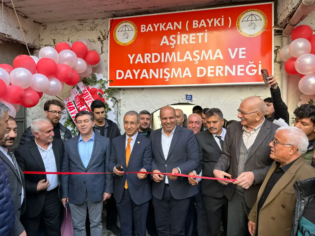 Siverek'te  Bayki Aşireti Yardımlaşma ve Dayanışma Derneği Açıldı