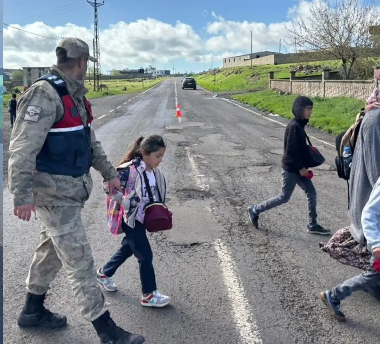 Siverek&rsquo;te Eğitimde G&uuml;venlik Kalkanı: "G&uuml;venli Okul" Uygulamasıyla Tam Denetim