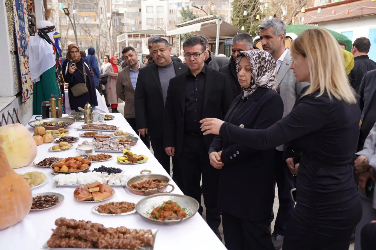 Siverek&rsquo;te Gastronomi R&uuml;zgarı: Başkan Bucak Ayvanat&rsquo;ta Kadın Emeğiyle Buluştu!